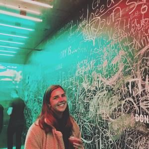 Meet your Posher, Claire